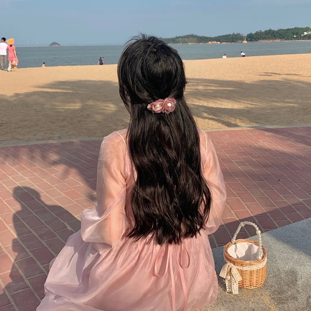 东与西海报